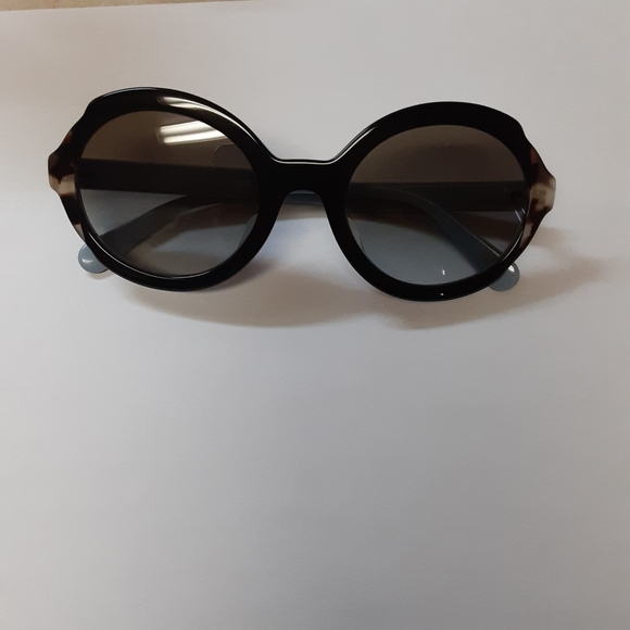 Prada sunglasses 56mm - Picture 2 of 4